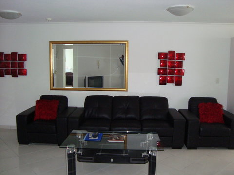 Grosvenor Beachfront Apartments Surfers Paradise - Yamba Accommodation 27