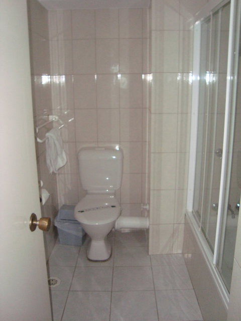 Grosvenor Beachfront Apartments Surfers Paradise - Yamba Accommodation 17