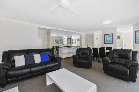 Columbia Beachfront Apartments On Rainbow Bay - Yamba Accommodation 21