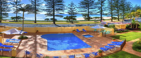 Columbia Beachfront Apartments On Rainbow Bay - Yamba Accommodation 2