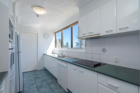 Columbia Beachfront Apartments On Rainbow Bay - Yamba Accommodation 7