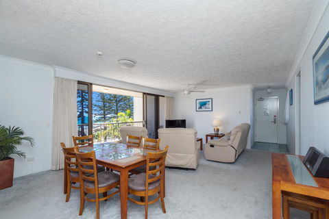 Columbia Beachfront Apartments On Rainbow Bay - Yamba Accommodation 13