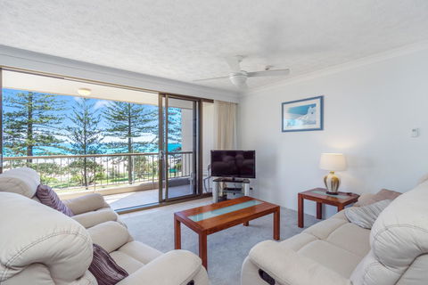 Columbia Beachfront Apartments On Rainbow Bay - Yamba Accommodation 8