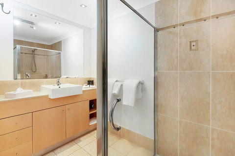 Mantra Aqueous On Port - Yamba Accommodation 11