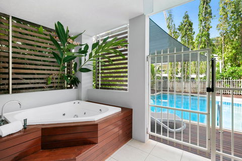 Mantra Aqueous On Port - Yamba Accommodation 13