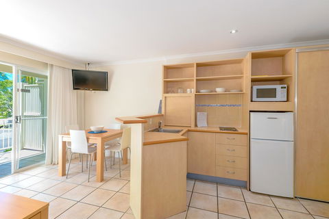 At The Sound Noosa Motel - Yamba Accommodation 26