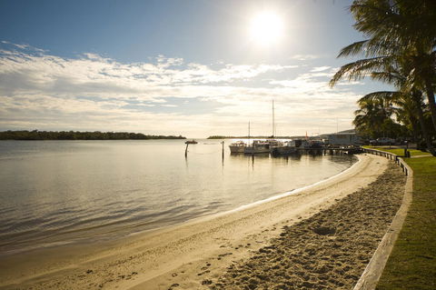 At The Sound Noosa Motel - Yamba Accommodation 12