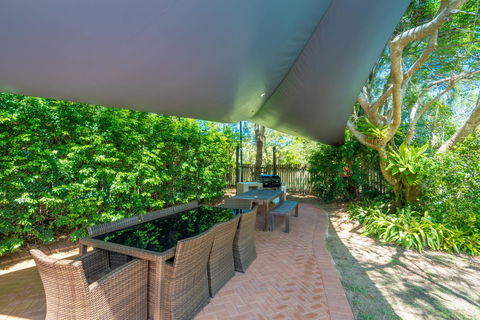 At The Sound Noosa Motel - Yamba Accommodation 8