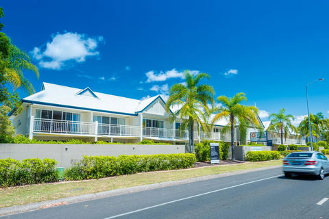 At The Sound Noosa Motel - Yamba Accommodation 19
