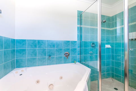 At The Sound Noosa Motel - Yamba Accommodation 36