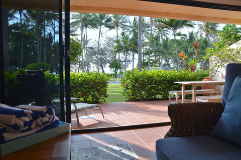 Number 2 On The Beach | Beautiful Beachfront Villa - Yamba Accommodation 1