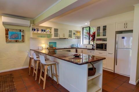Number 2 On The Beach | Beautiful Beachfront Villa - Yamba Accommodation 10