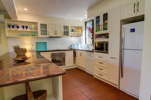 Number 2 On The Beach | Beautiful Beachfront Villa - Yamba Accommodation 11