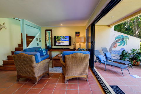 Number 2 On The Beach | Beautiful Beachfront Villa - Yamba Accommodation 4