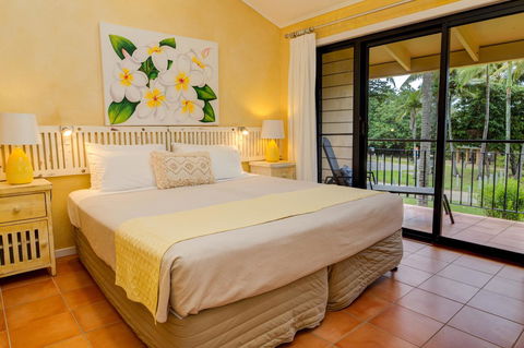 Number 2 On The Beach | Beautiful Beachfront Villa - Yamba Accommodation 14