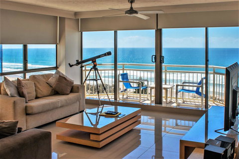 Seacrest Beachfront Apartments Surfers Paradise - Yamba Accommodation 30