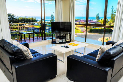 Seacrest Beachfront Apartments Surfers Paradise - Yamba Accommodation 35