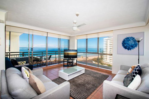 Seacrest Beachfront Apartments Surfers Paradise - Yamba Accommodation 2