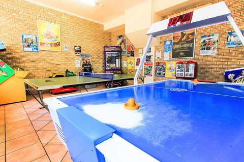 Seacrest Beachfront Apartments Surfers Paradise - Yamba Accommodation 26