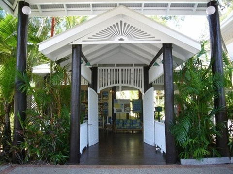 Port Douglas Retreat - Yamba Accommodation 3