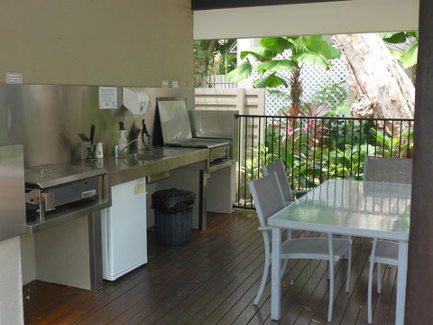 Port Douglas Retreat - Yamba Accommodation 7