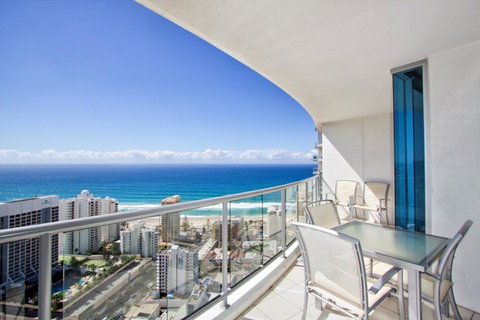 The Towers Of Chevron Renaissance - Holidays Gold Coast - Yamba Accommodation 10