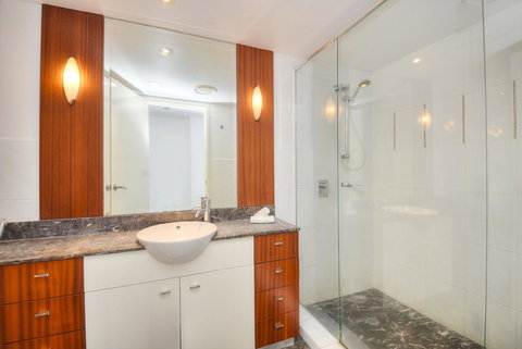 The Towers Of Chevron Renaissance - Holidays Gold Coast - Yamba Accommodation 17