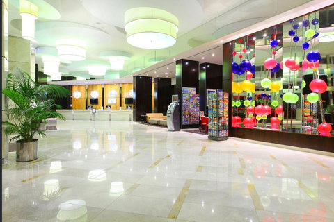 The Towers Of Chevron Renaissance - Holidays Gold Coast - Yamba Accommodation 15