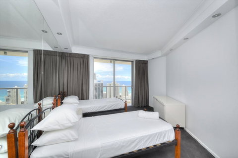 The Towers Of Chevron Renaissance - Holidays Gold Coast - Yamba Accommodation 39