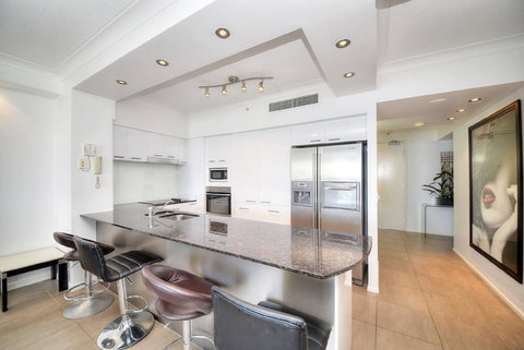 The Towers Of Chevron Renaissance - Holidays Gold Coast - Yamba Accommodation 18