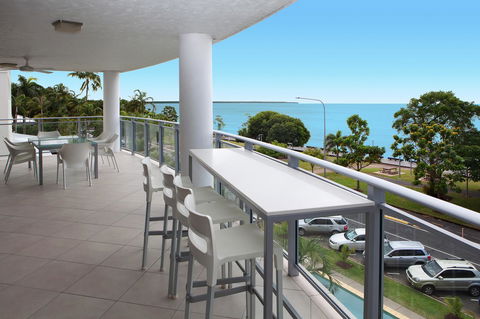 Vision Apartments - Yamba Accommodation 8