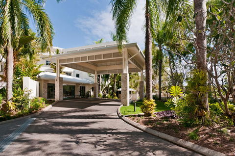 Mandalay Luxury Beachfront Apartments - Yamba Accommodation 7