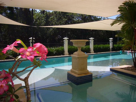 Mandalay Luxury Beachfront Apartments - Yamba Accommodation 12