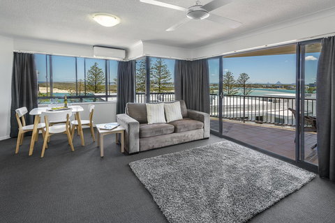 Belaire Place Motel Apartments - Yamba Accommodation 5