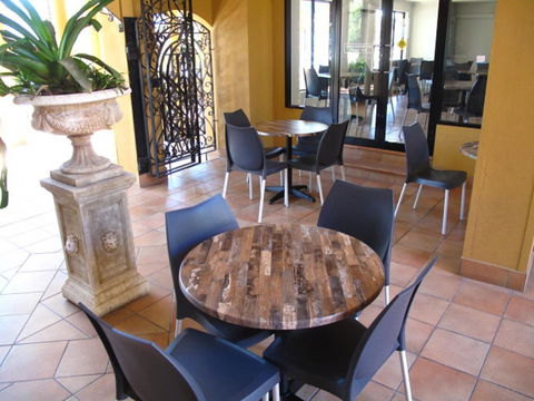Palm Royale Cairns - Yamba Accommodation 12
