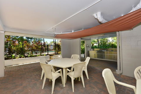 Seascape Holidays - Tropical Reef Apartments - Yamba Accommodation 26