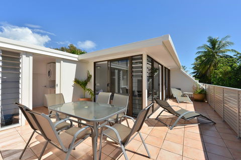 Seascape Holidays - Tropical Reef Apartments - Yamba Accommodation 22