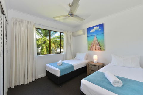 Seascape Holidays - Tropical Reef Apartments - Yamba Accommodation 16