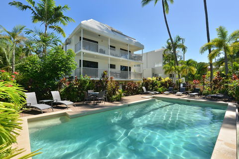 Seascape Holidays - Tropical Reef Apartments - Yamba Accommodation 0