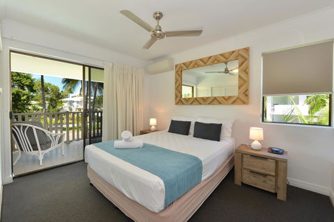 Seascape Holidays - Tropical Reef Apartments - Yamba Accommodation 17