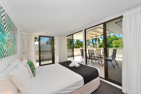 Seascape Holidays - Tropical Reef Apartments - Yamba Accommodation 8