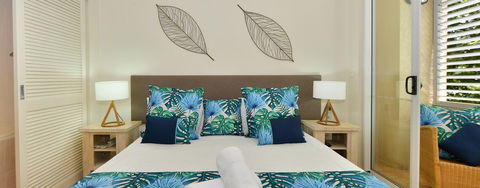 Cayman Villas Port Douglas - Yamba Accommodation 30