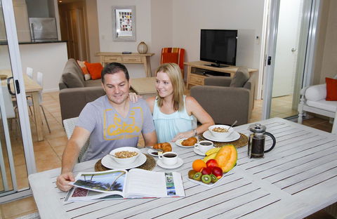 Cayman Villas Port Douglas - Yamba Accommodation 6