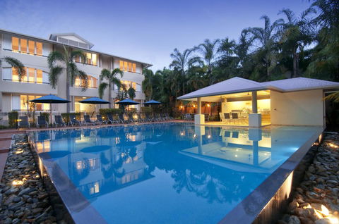 Cayman Villas Port Douglas - Yamba Accommodation 8