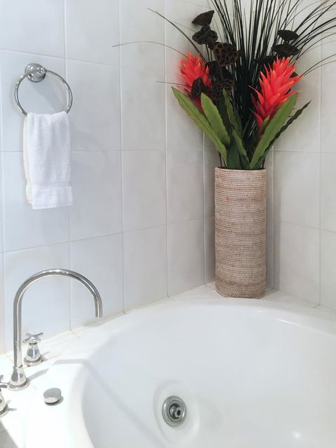 Cayman Villas Port Douglas - Yamba Accommodation 15