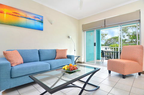 Le Cher Du Monde Adults Only - Yamba Accommodation 6