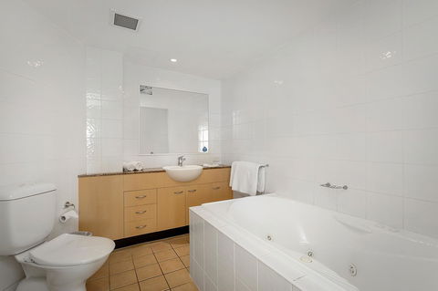 Kirra Beach Apartments - Yamba Accommodation 30