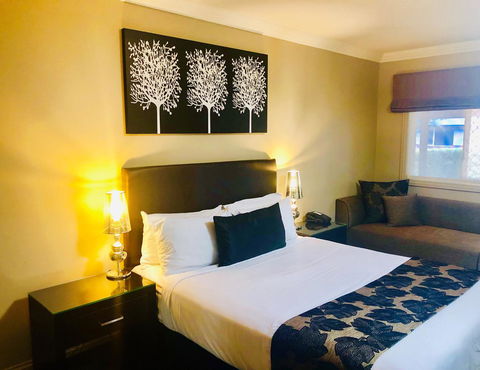 Ambassador On Ruthven - Yamba Accommodation 40