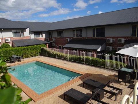 Ambassador On Ruthven - Yamba Accommodation 26