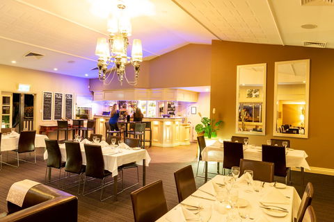 Ambassador On Ruthven - Yamba Accommodation 9
